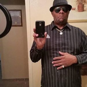 Meet your Posher, Adrian